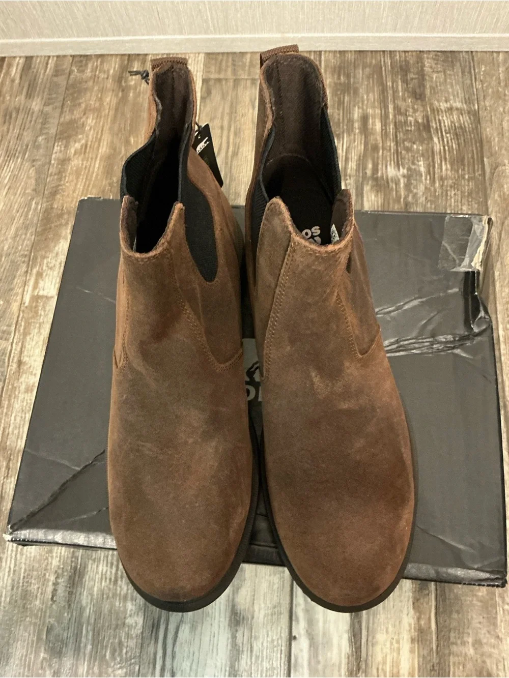 Sorel Men's Brown Chelsea Boots Size 9.5